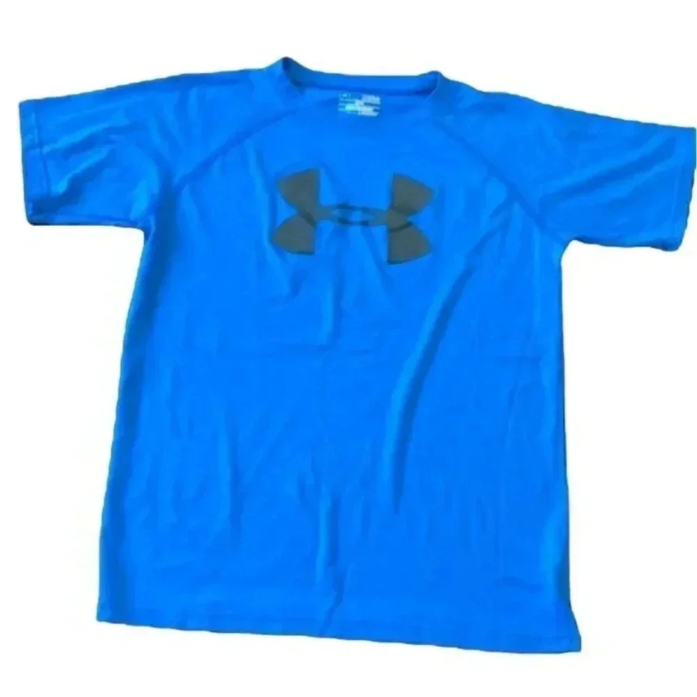 Under Armour T-shirt